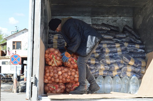 В пострадавший от паводка Викуловский район отправлено около четырех тонн продуктов