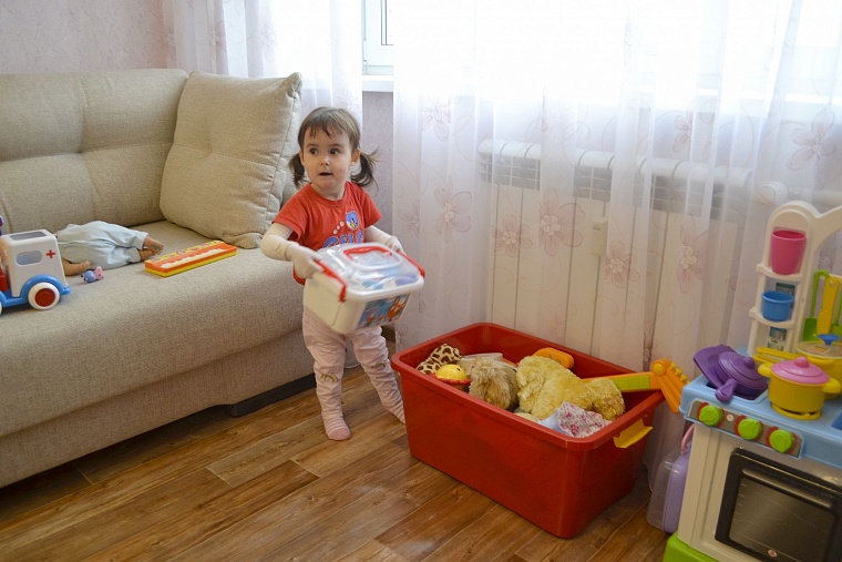 Ребенок-”бабочка”: как двухлетняя Даша живет с редким заболеванием