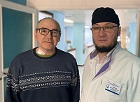 Тюменские врачи более четырех часов оперировали злокачественную опухоль пищевода у 72-летнего пациента