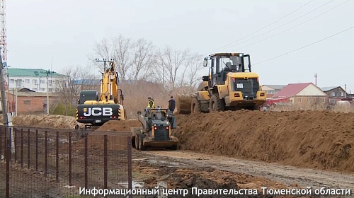 Сергей Шустов: Сегодня завершатся работы по увеличению дамб в селе Казанском