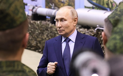 Владимир Путин: Это полная чушь - возможность нападения на какие-то другие страны
