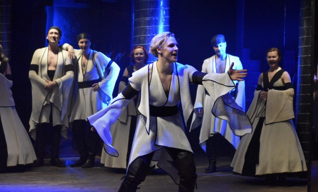 Афиша на выходные в Тюмени: экскурсия в мир Гарри Поттера, концерт группы "Звери", кошачья симфония