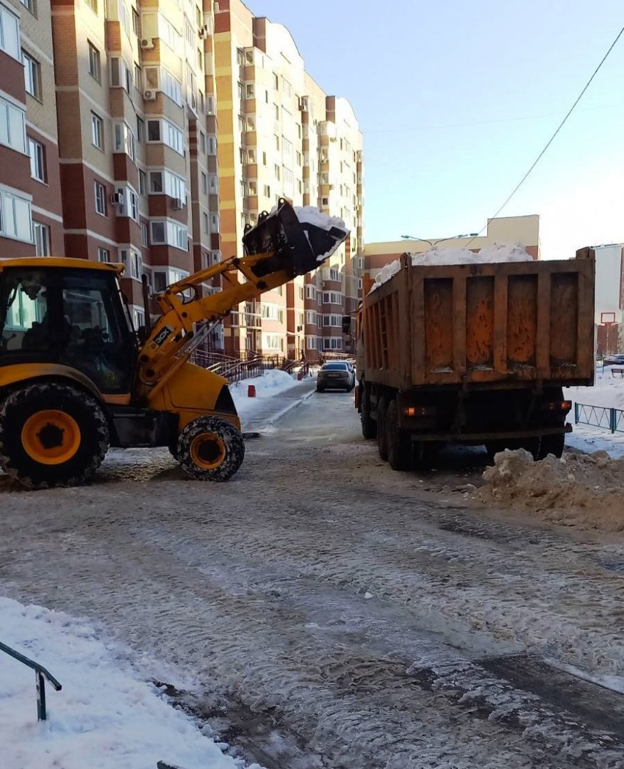 Руслан Кухарук: Уборка снега во дворах Тюмени должна быть усилена | Вслух.ru