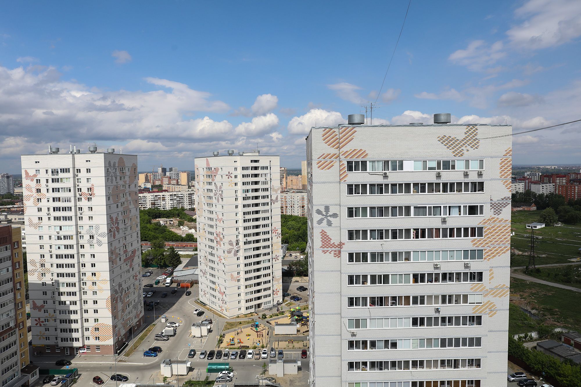 Тюмень население. Жилье. Енитео ЖК Москва. ЖК Колумб.