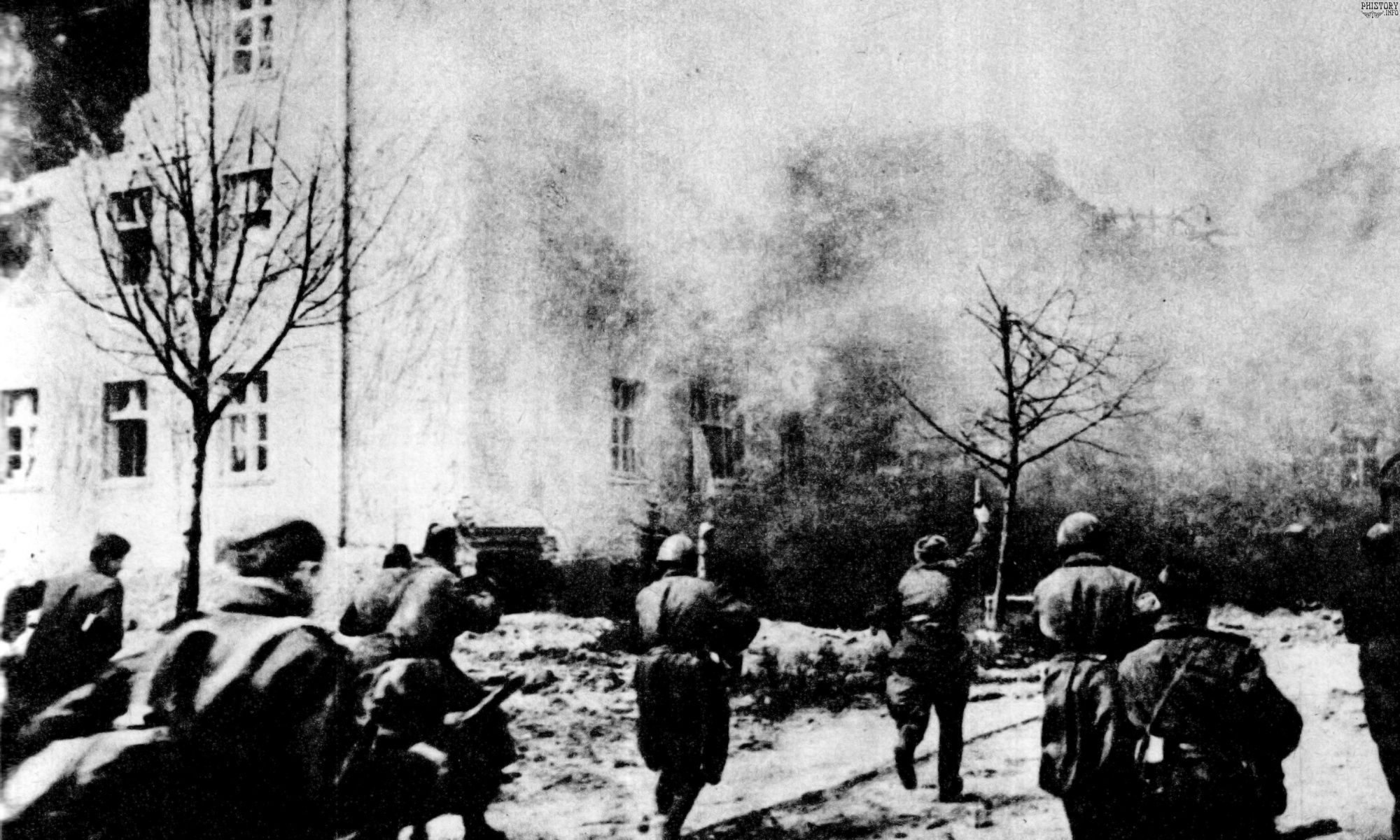 День штурма кенигсберга. Штурм Кенигсберга 6-9 апреля 1945. Восточная Пруссия 9 апреля 1945. Восточная Пруссия 1945 год взятие Кенигсберга.