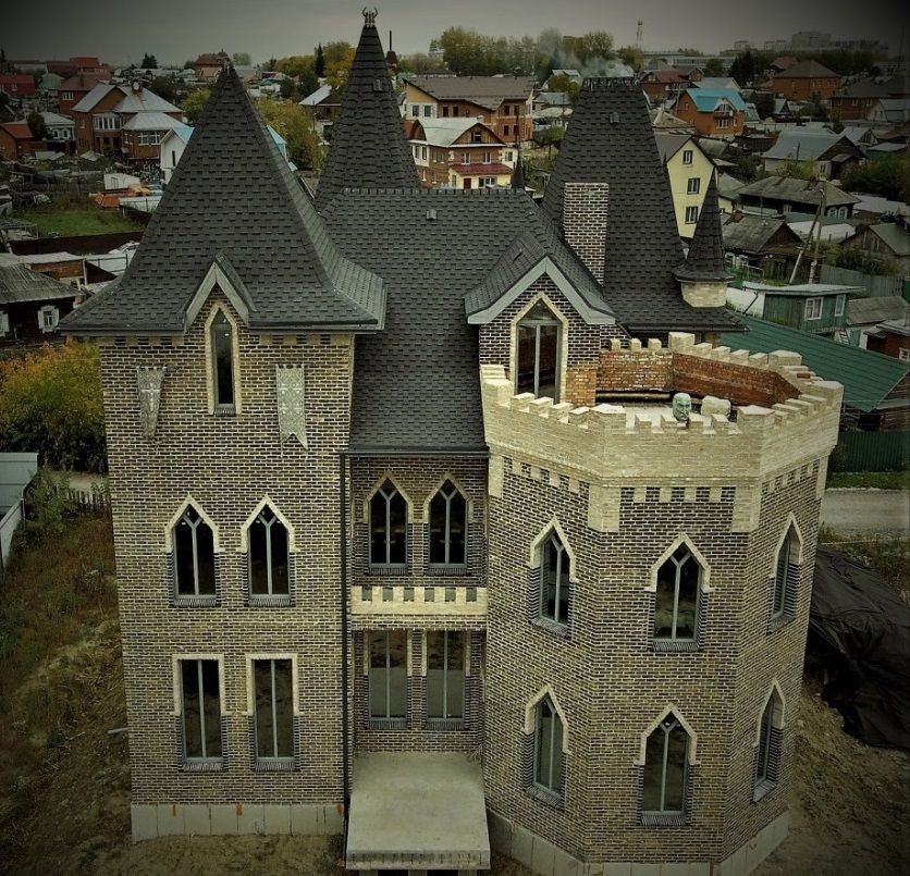 купить дом замок в россии