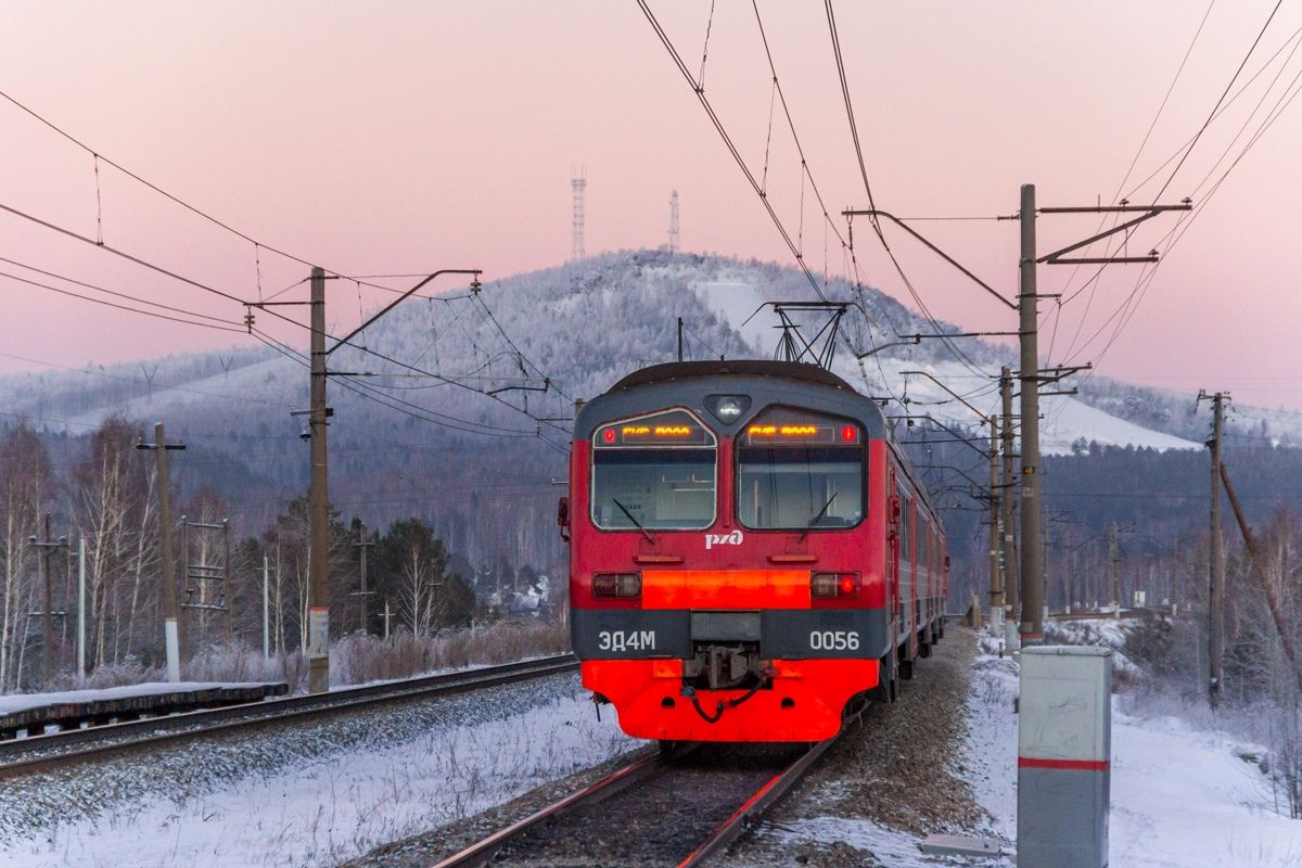 Свердловская железная дорога меняет график движения поездов