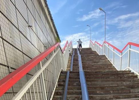 В Тюмени на месяц закроют переход над железной дорогой от вокзала до района «Маяка»