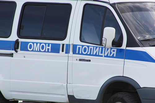 В Тюмени 147 иностранцев доставили в отдел полиции по итогам рейда по кафе и клубам