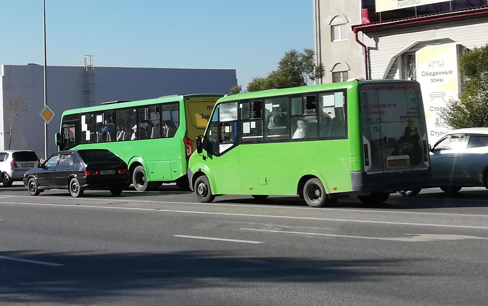 В Тюмени восемь автобусов и маршруток вернутся на основную схему по Одесской  | Вслух.ru