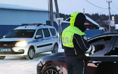 Тюменские автоинспекторы выявляют бесправников за рулем