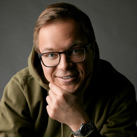 Как освободить 30% свободного времени с помощью ИИ-инструментов — расскажет Виктор Медведев на конференции Telegram+Max