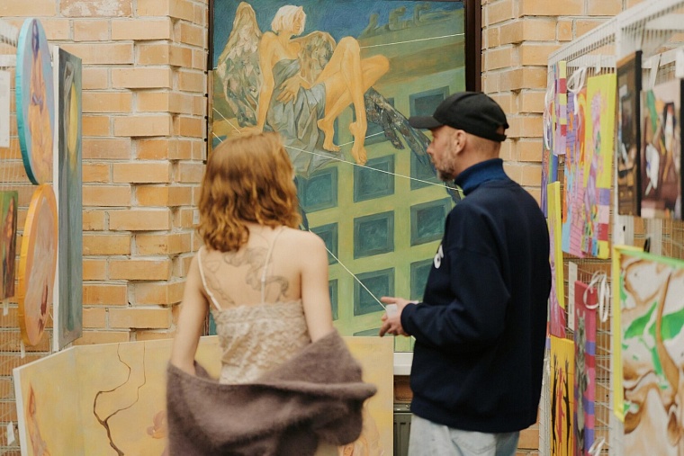 Афиша на 14 и 15 декабря: новогодние спектакли, маркет художников и народный театр