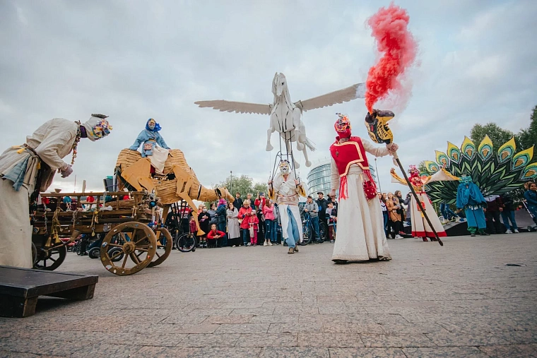 Праздник колокольного звона, кубинские танцы, концерт «Любэ». Афиша на День города