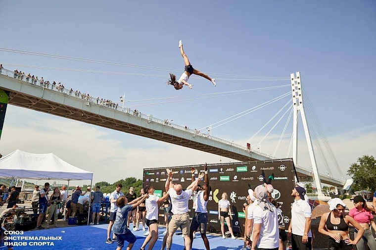 Праздник колокольного звона, кубинские танцы, концерт «Любэ». Афиша на День города