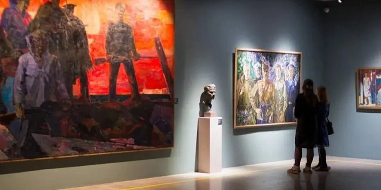 Афиша на выходные в Тюмени: Ночь музеев-2024, забег "Стальной характер", семейный этикет