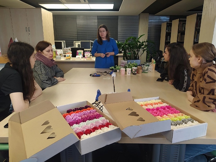 Афиша на выходные в Тюмени: "Завтрак у Тиффани", психологический практикум, ювелирные украшения своими руками