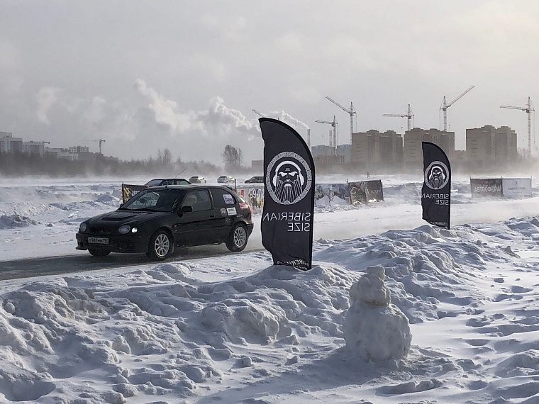 Рев моторов и скрип резины. В Тюмени завершился чемпионат области по автомобильному спорту