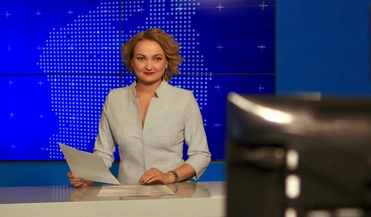 Анна Чехонацкая: у меня в столе всегда бутылочка...