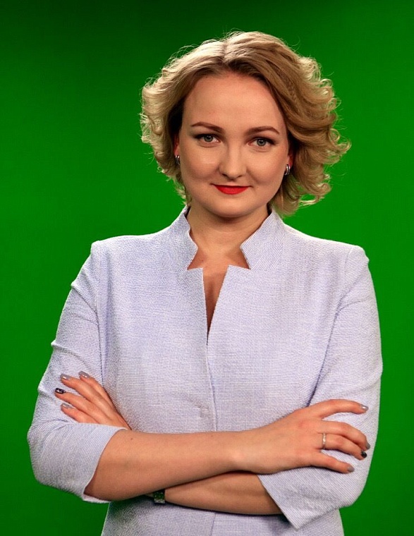 Анна Чехонацкая: у меня в столе всегда бутылочка...