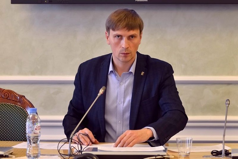 Дмитрий Новицкий: Сначала сохраним жизни детей, потом займемся красотой заборов