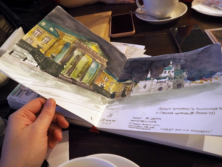 Странствующий скетчбук: как любители рисования заново открывают города России