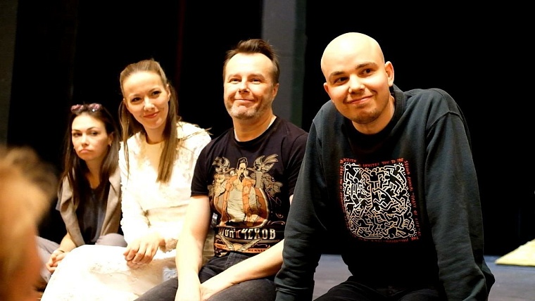 После «Иванова»: авторы спектакля дали зрителям творческий отчет
