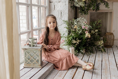 Дизайнер в девять лет: тюменка Амелия Бебекина готовит третью коллекцию одежды