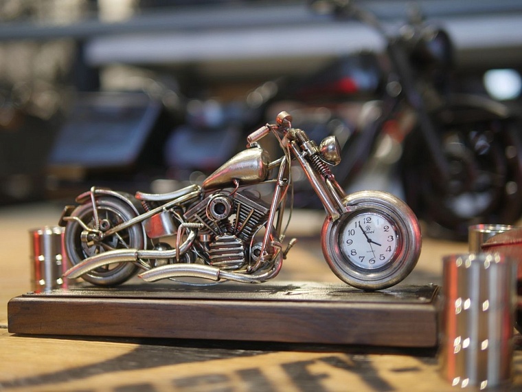 Ни чертежей, ни эскизов: как тюменский сварщик создает мотошедевры