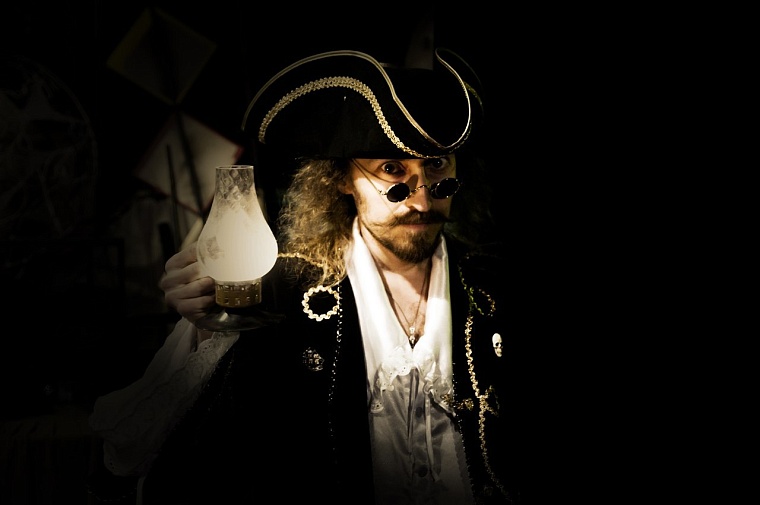 Не корысти ради, а искусства для. Легенда рок-сцены Александр Андрюшкин - о судьбе барабанщика, гениальном отце и "подводной музыке"