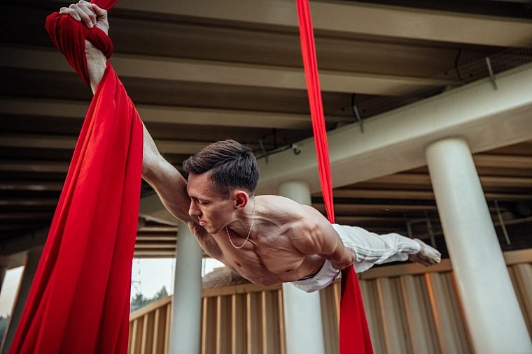 Тюменский “Суперниндзя” Федор Трубин: о полосе препятствий, плохой погоде на съемках и успехе у девушек