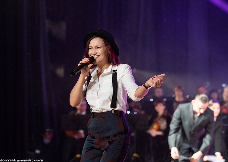 Тюменская певица Анастасия Русанова: Люди ищут в песнях утешения и взаимности