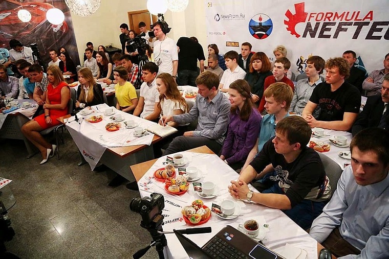 Владимир Якушев: Советую никогда не поступаться своими принципами