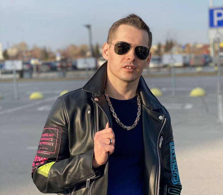 Вслух о сокровенном. Политолог Александр Безделов — о мечте стать военным, ежедневном стрессе и политической элите региона