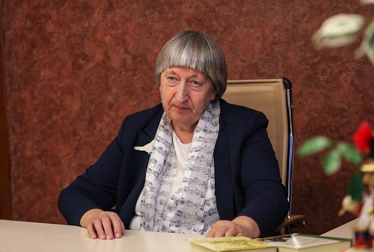 “Не люблю ставить двойки”: народный учитель России о работе в ковидную эпоху, школе мечты и педагогическом счастье