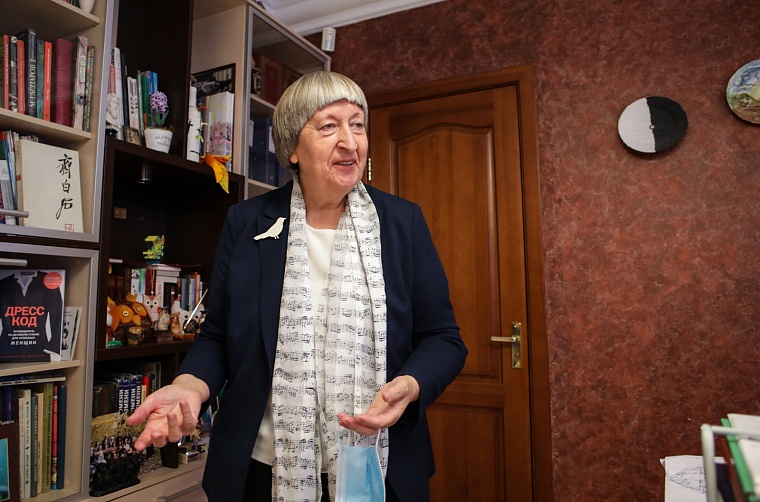 “Не люблю ставить двойки”: народный учитель России о работе в ковидную эпоху, школе мечты и педагогическом счастье