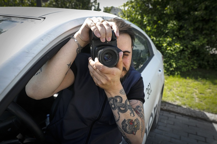 "Моим героем может стать каждый". История таксиста, который любит снимать Тюмень