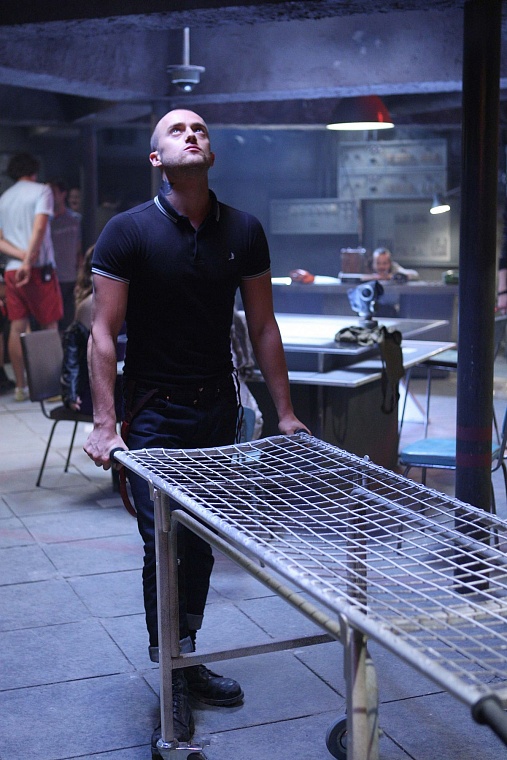 Премьера на СТС: «Выжить после»