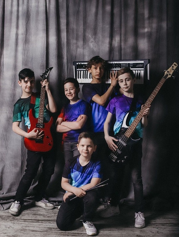 Тюменский ансамбль сразил московское жюри песней «Летчик Покрышкин»