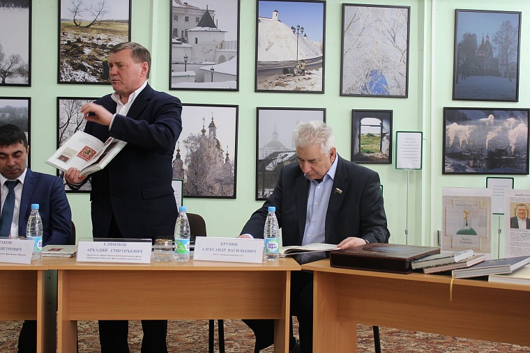 Александр Крупин: Предостерег бы от чтения произведений очернителей русской истории