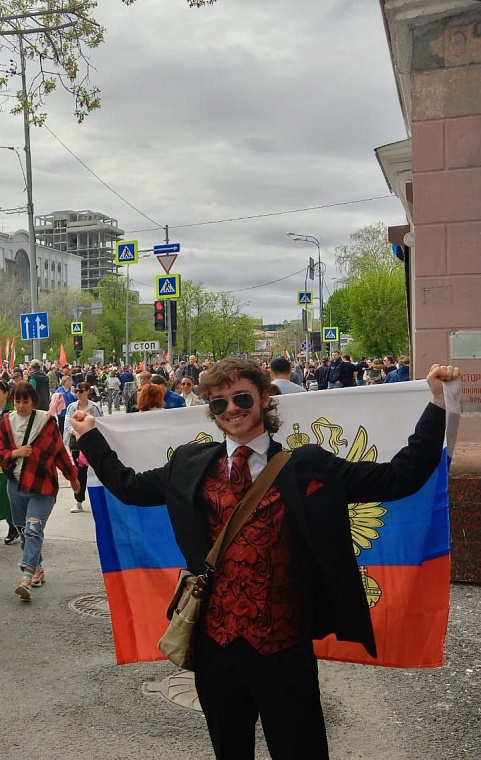 "Купил две ушанки": как 20-летний англичанин переехал в Тюмень