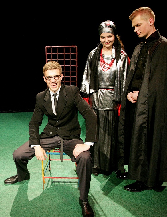 Педагог Елена Орлова: Актеров разобрали, как горячие пирожки