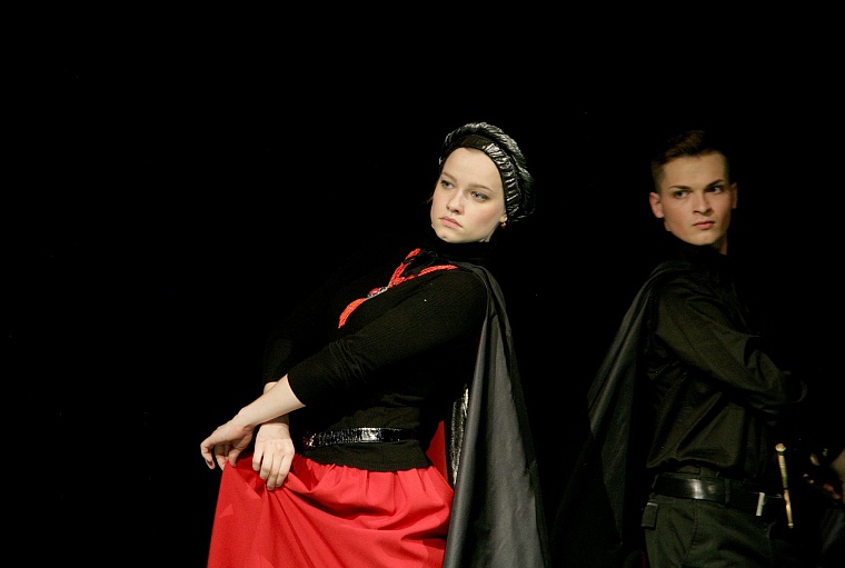 Педагог Елена Орлова: Актеров разобрали, как горячие пирожки