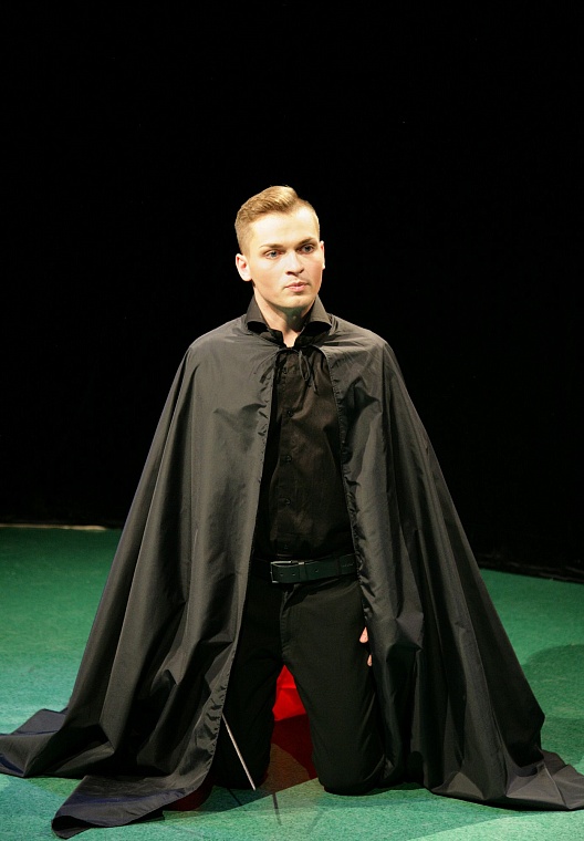 Педагог Елена Орлова: Актеров разобрали, как горячие пирожки