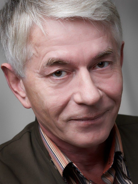 Для тюменской «Кадрили» актеры учились прицельно плескаться