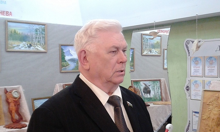 Индейка рубль бережет