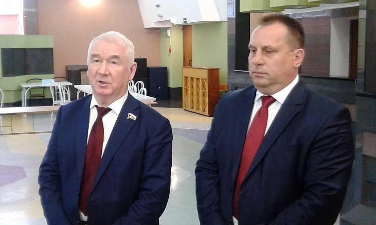 Индейка рубль бережет