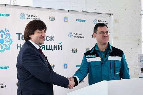 СИБУР профинансирует реставрацию могил декабристов на Завальном кладбище Тобольска