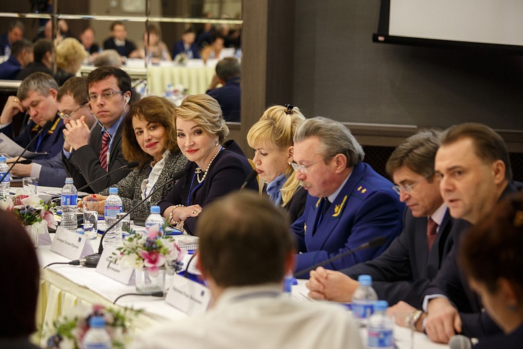 В Тюмени искали способы минимизировать коррупцию