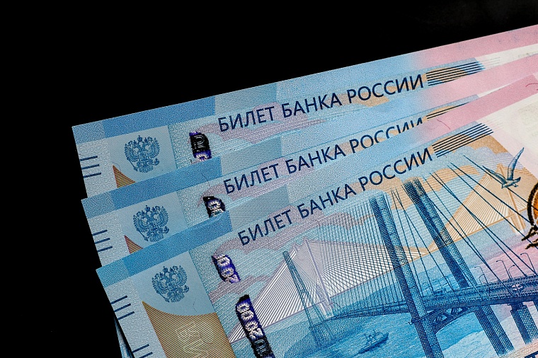 Разница в 180 тысяч: где в России платят самую высокую и самую низкую зарплату